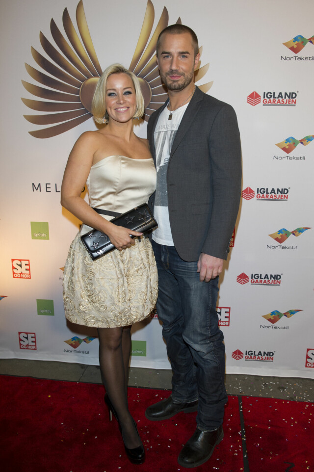 POPULÆR: Sangeren fra Stavanger moret seg med Hanne Sørvaag på Melodi Grand Prix-etterfesten vinteren 2012. Foto: Stella Pictures POPULÆR: Sangeren fra Stavanger moret seg med Hanne Sørvaag på Melodi Grand Prix-etterfesten vinteren 2012. Foto: Stella Pictures